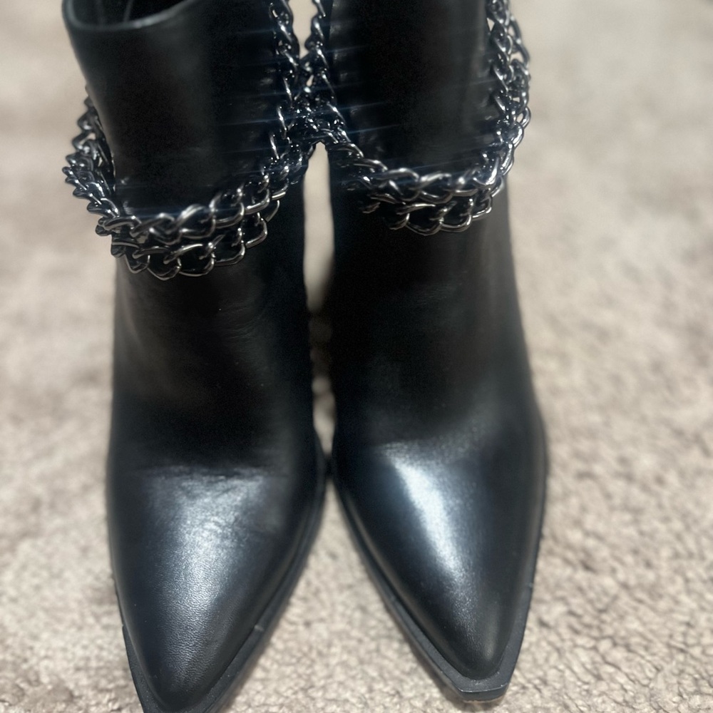 Vincent camuto booties